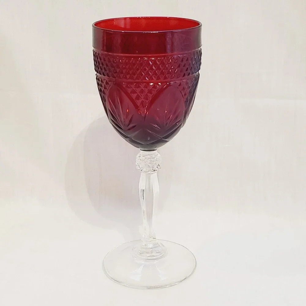Ruby Red Luminarc Cristal D'Arques Durand 8oz Wine Glass Clear Stem 8